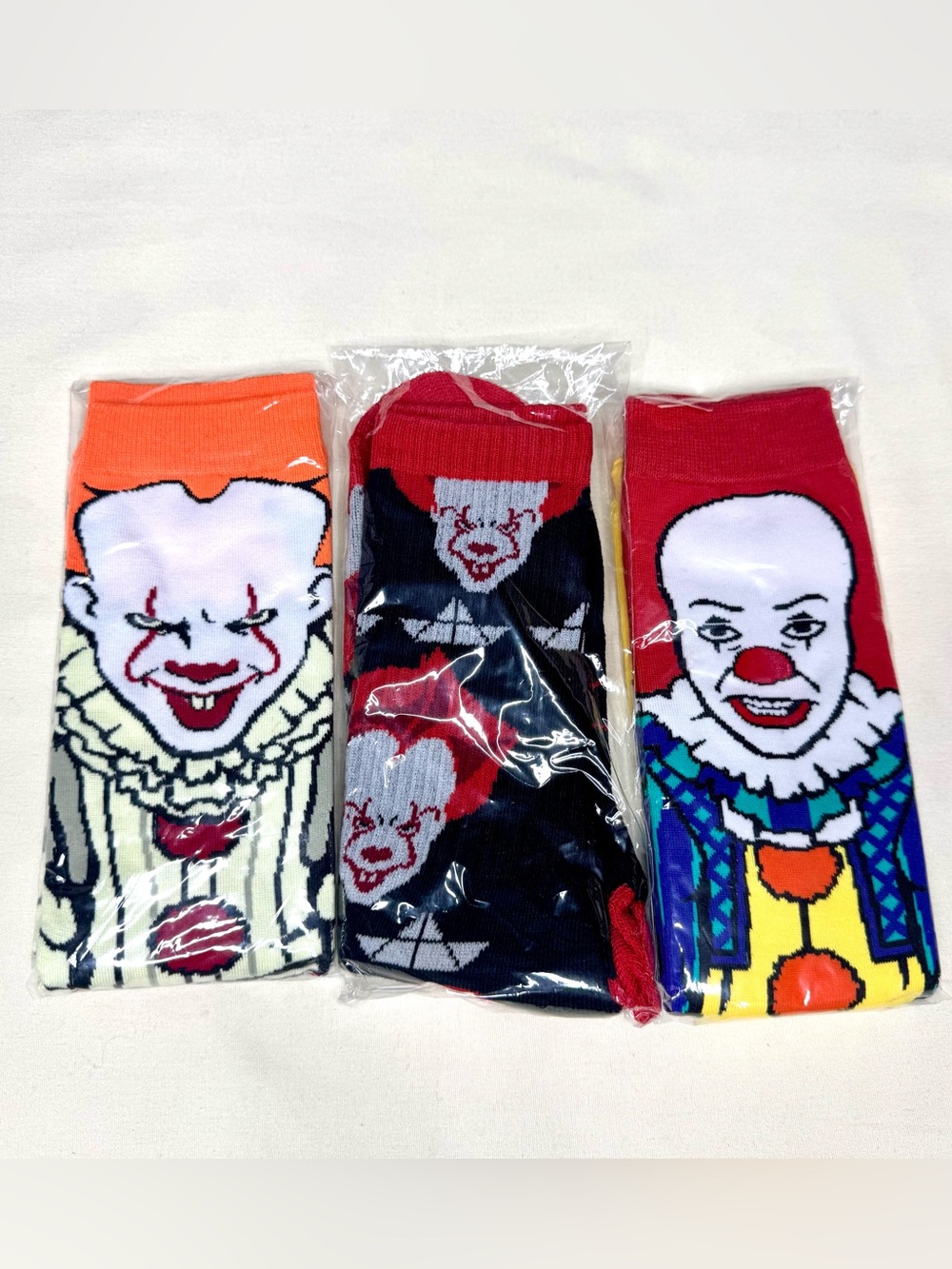 3 Pairs of IT Penneywise socks